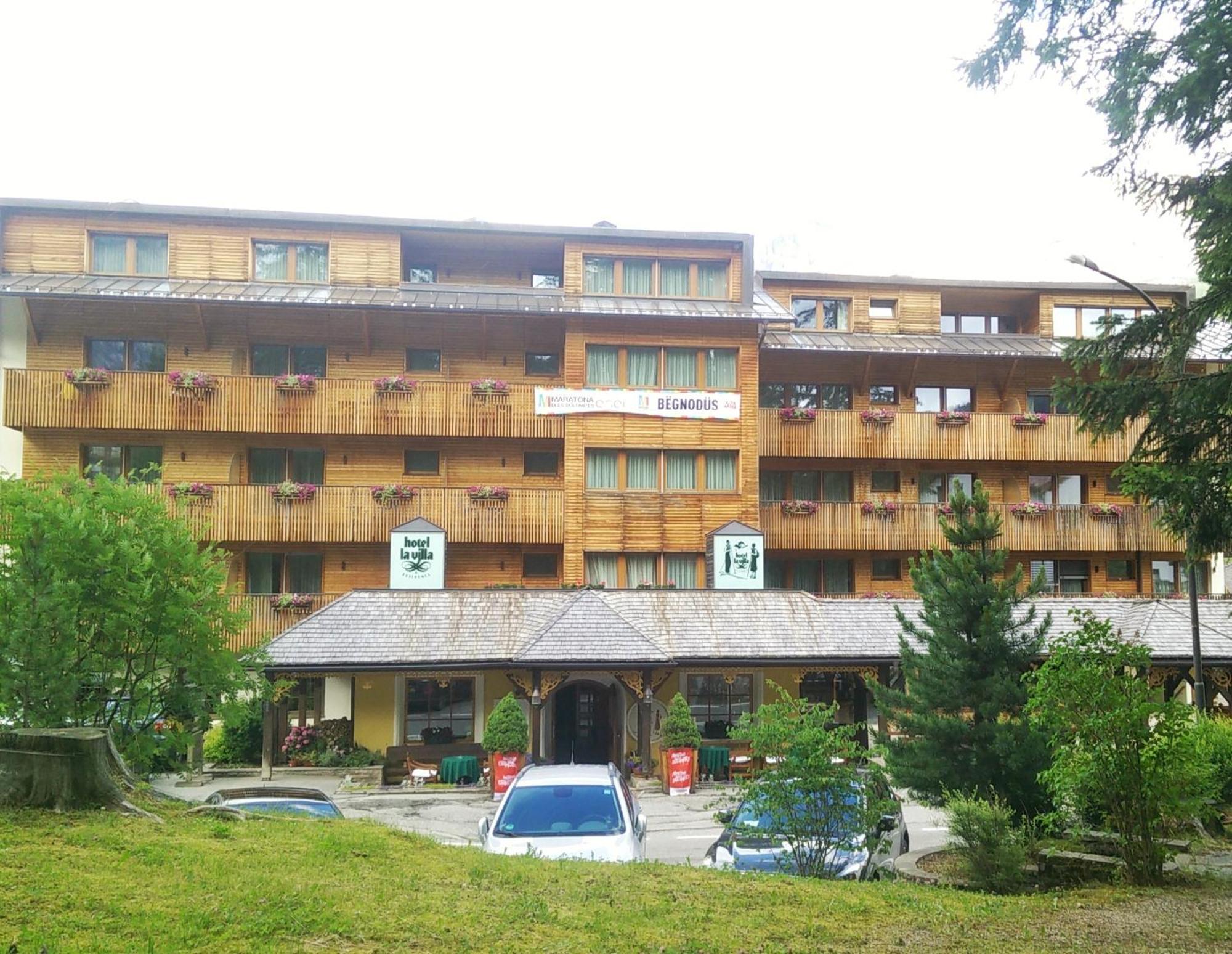 Hotel La Villa Esterno foto