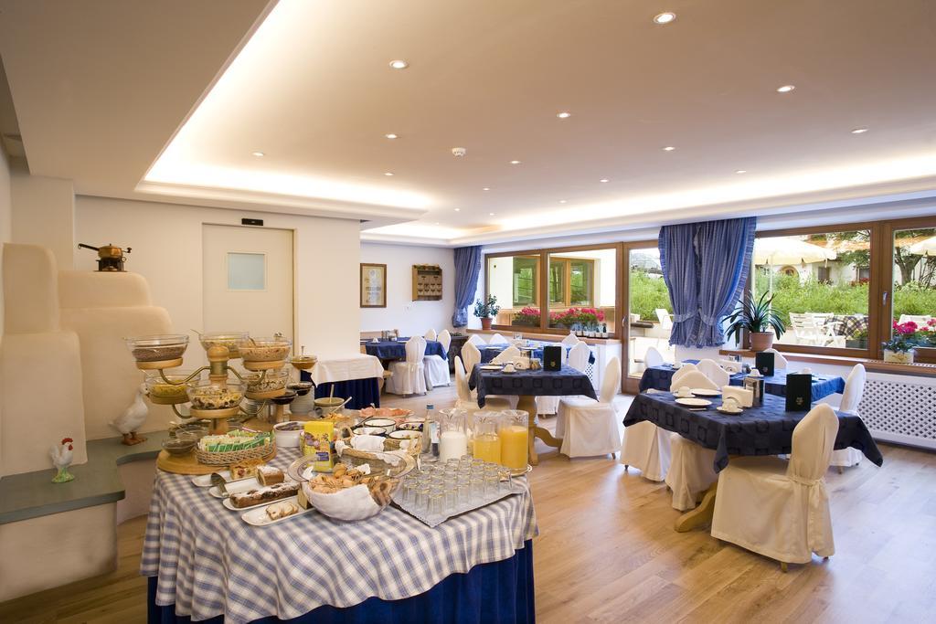 Hotel La Villa Esterno foto